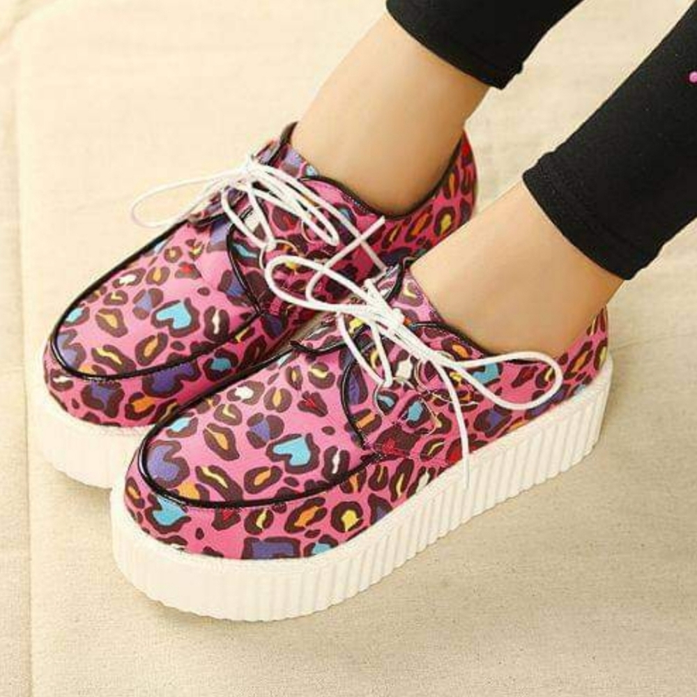 Rainbow leopard creepers